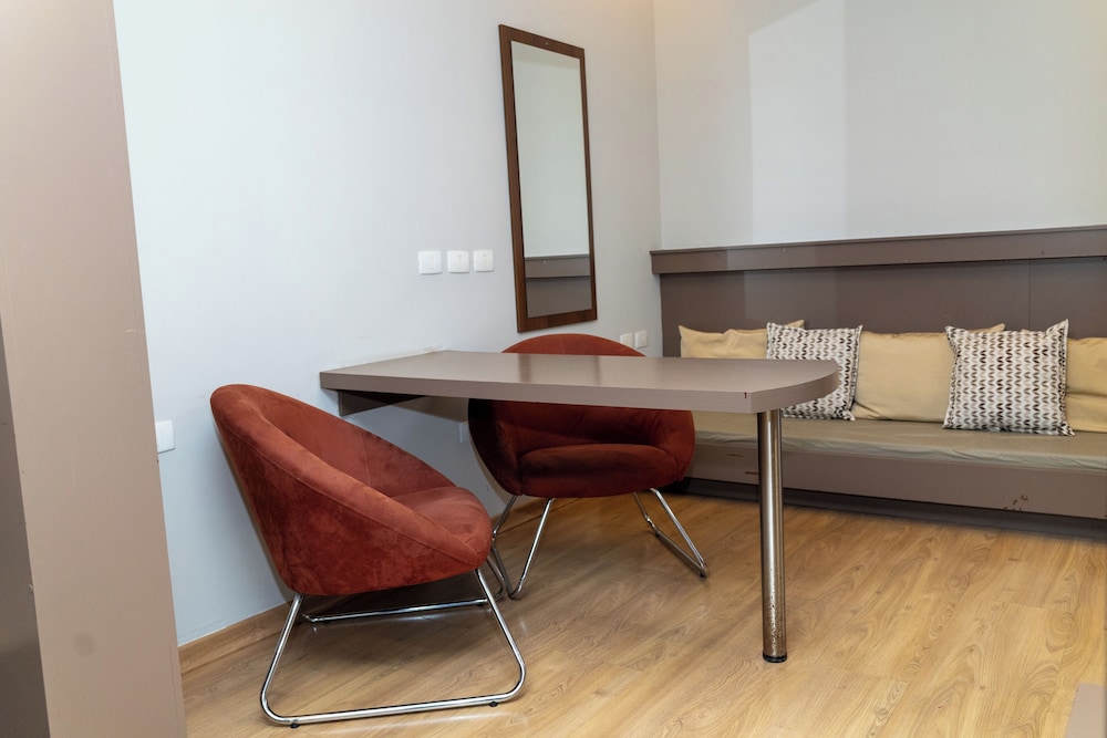 Class Hotel 44/69