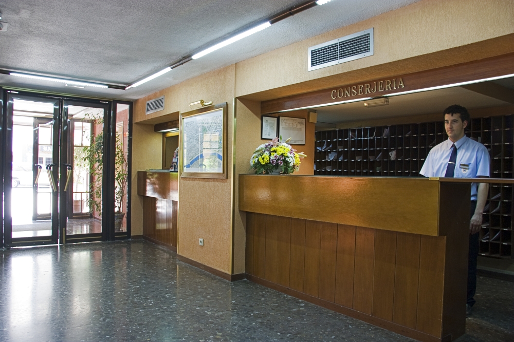 Resitur Apartamentos Turisticos En Seville 5/50