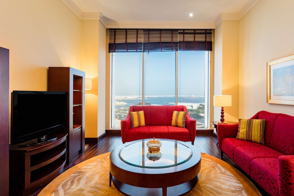 The Diplomat Radisson BLU Hotel, Residence and Spa 30/46