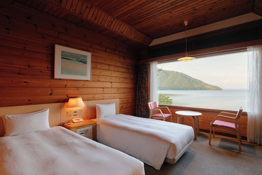 Okubiwako Makino Grand Park Hotel 8/46