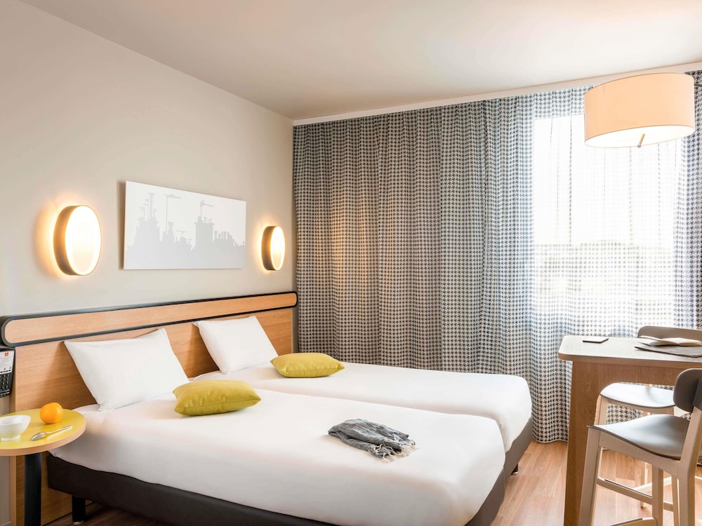 Aparthotel Adagio Access Paris Massy Gare Tgv 15/69