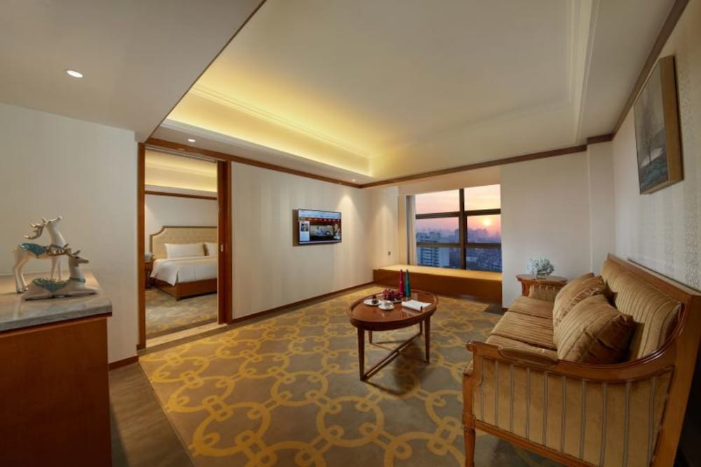 The Hotel V (Zhenjiang Jingkou) 23/25