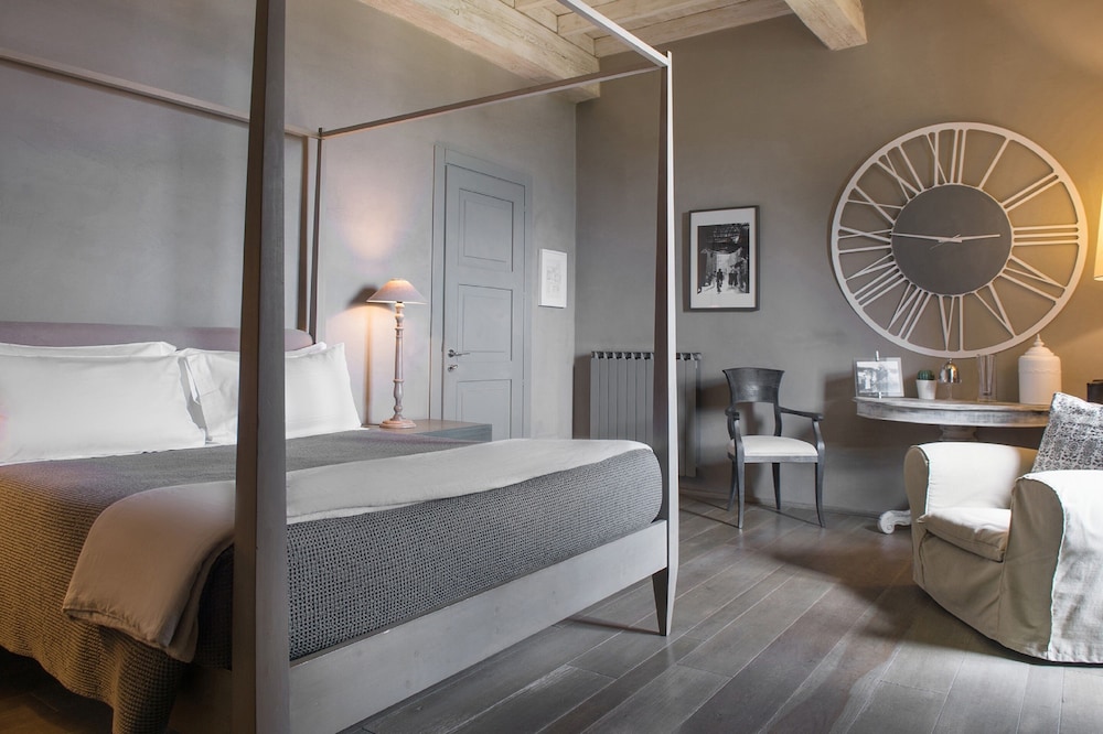 Deluxe, Villa, King Bed, Villa Sassolini, The Originals Collection 3/4