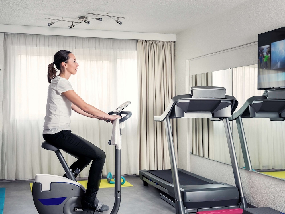 Hotel Mercure Paris Le Bourget 40/74