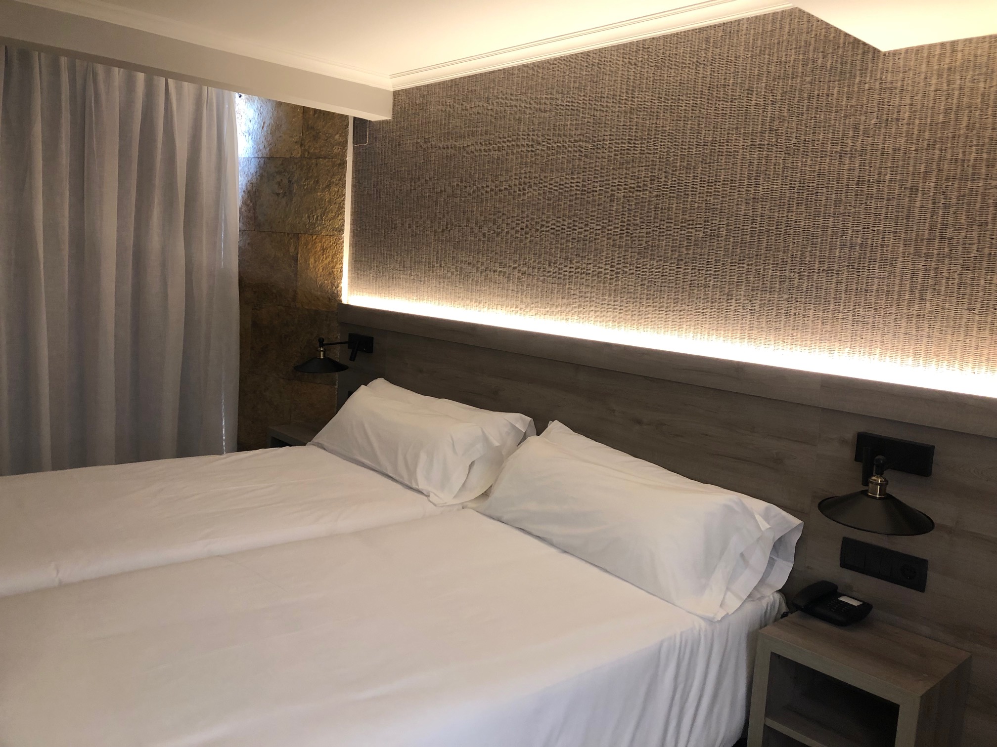 Metropol Hotel 13/50
