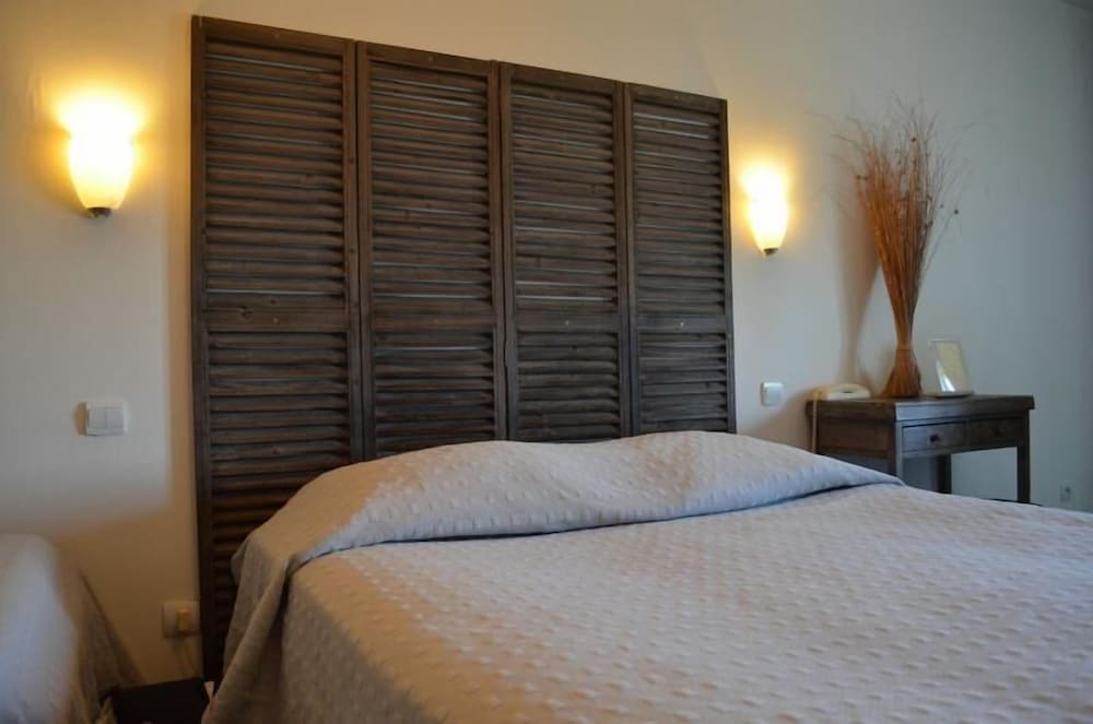 ROOM, DOUBLE BED, COURTYARD VIEW