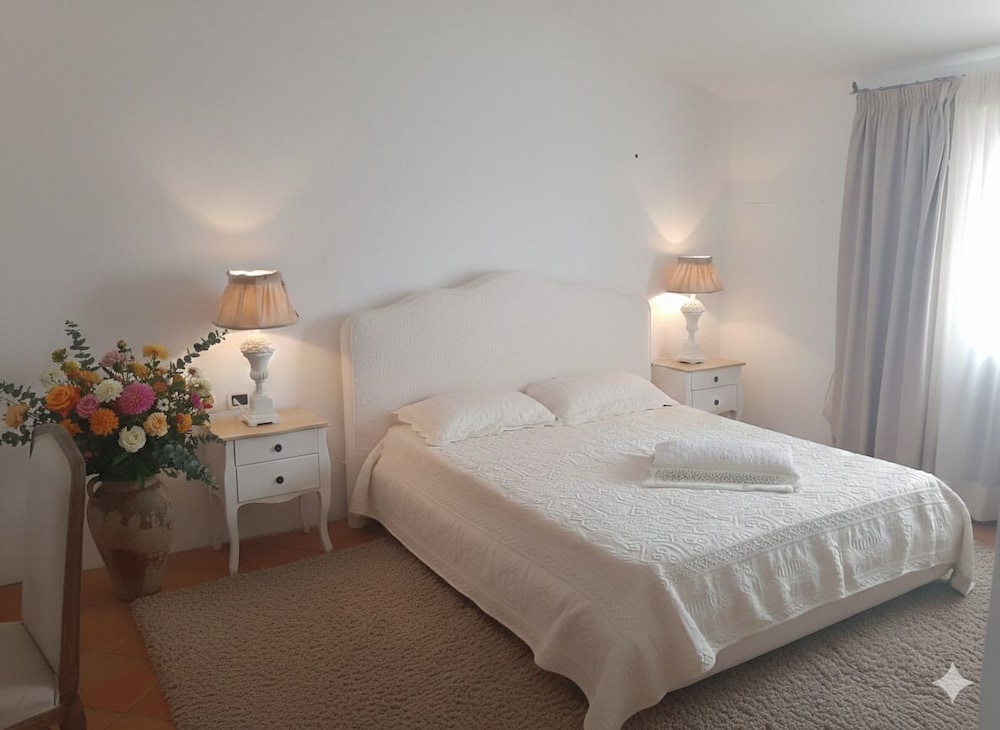PULICINU HOTEL 4/50