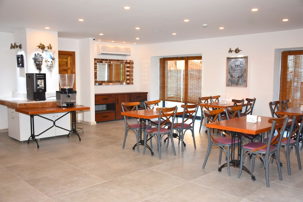 Laden Hotel Bodrum 30/42