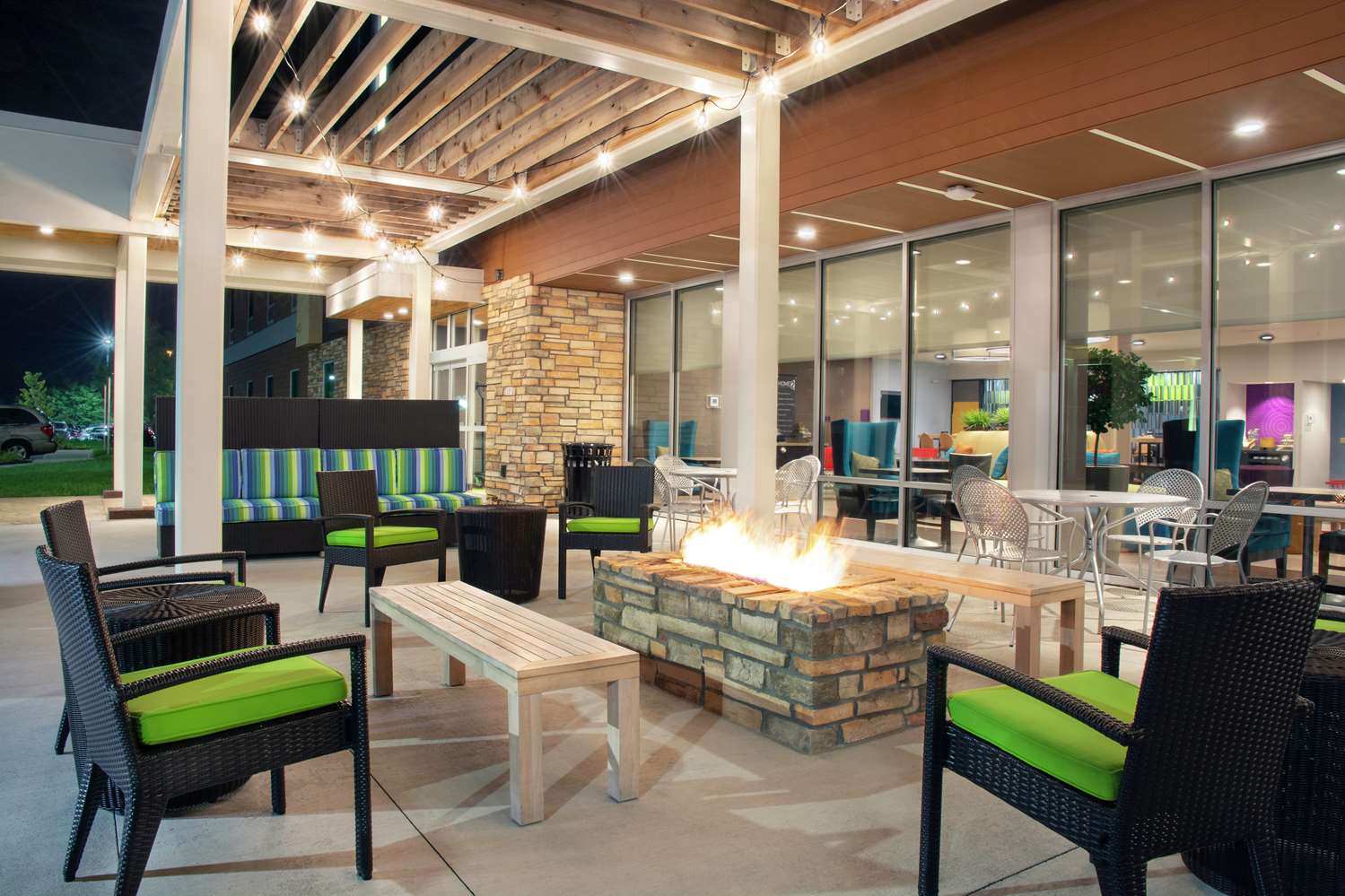 restaurant cafeteria
