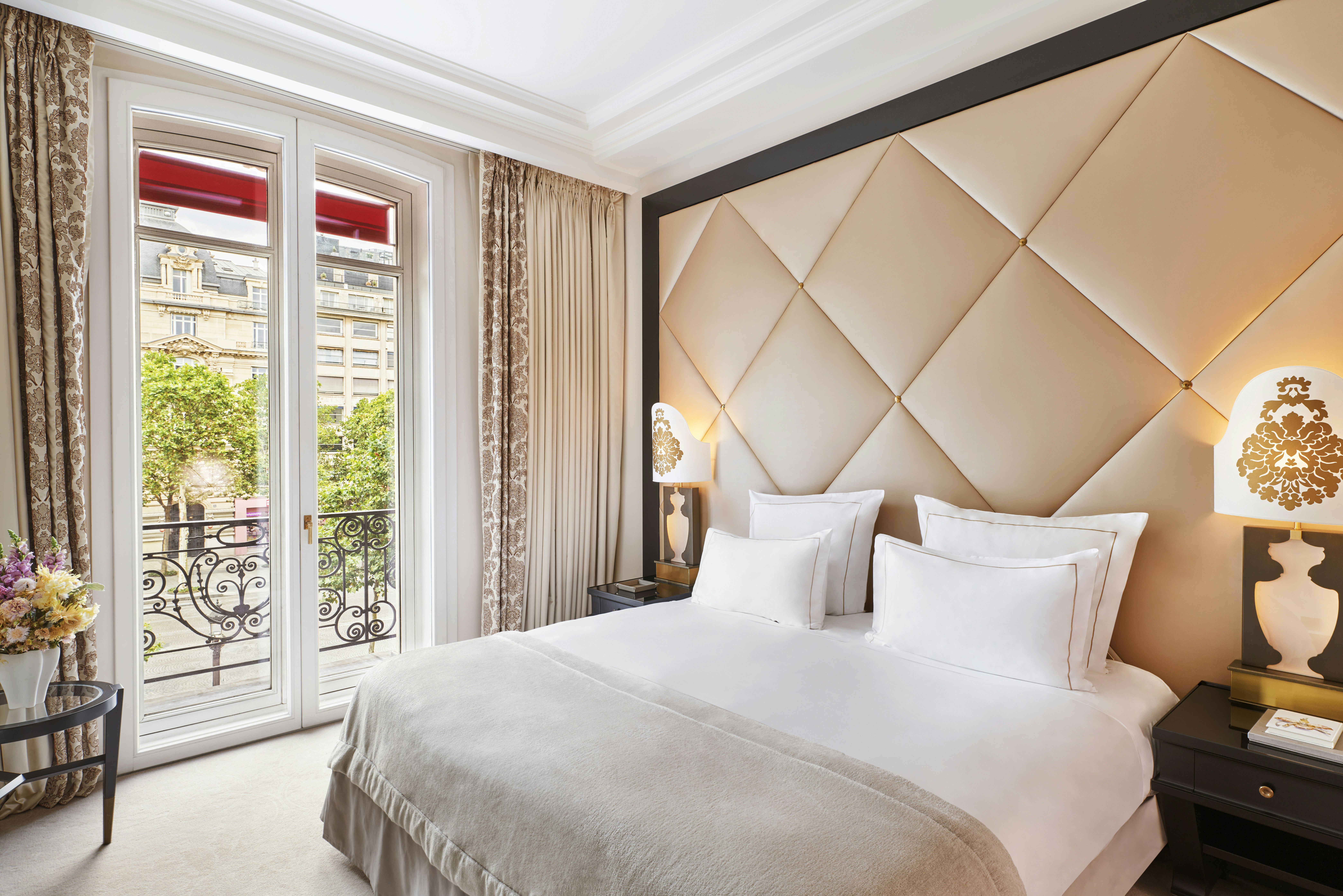 CHAMPS ELYSÉES, PRESTIGE, SUITE