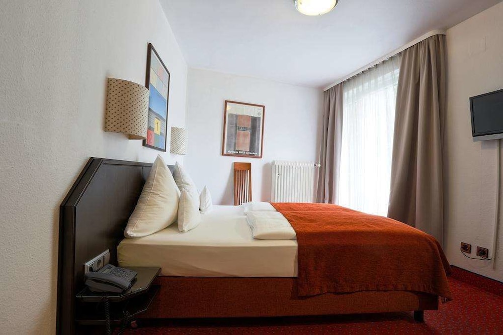 Hotel Nymphenburg City 34/72