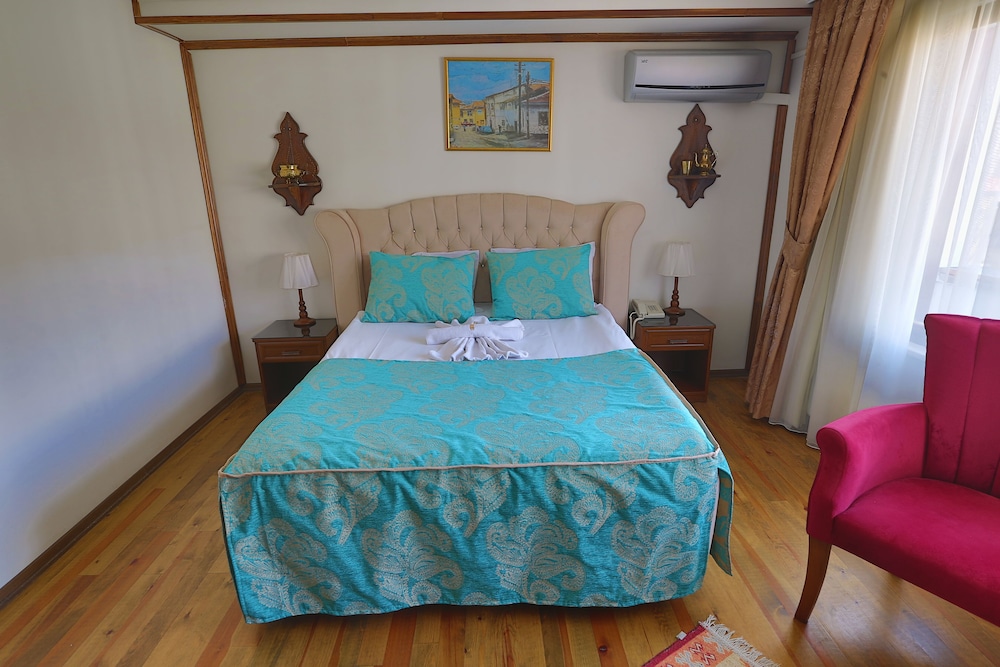 Hotel Ankatra 10/70