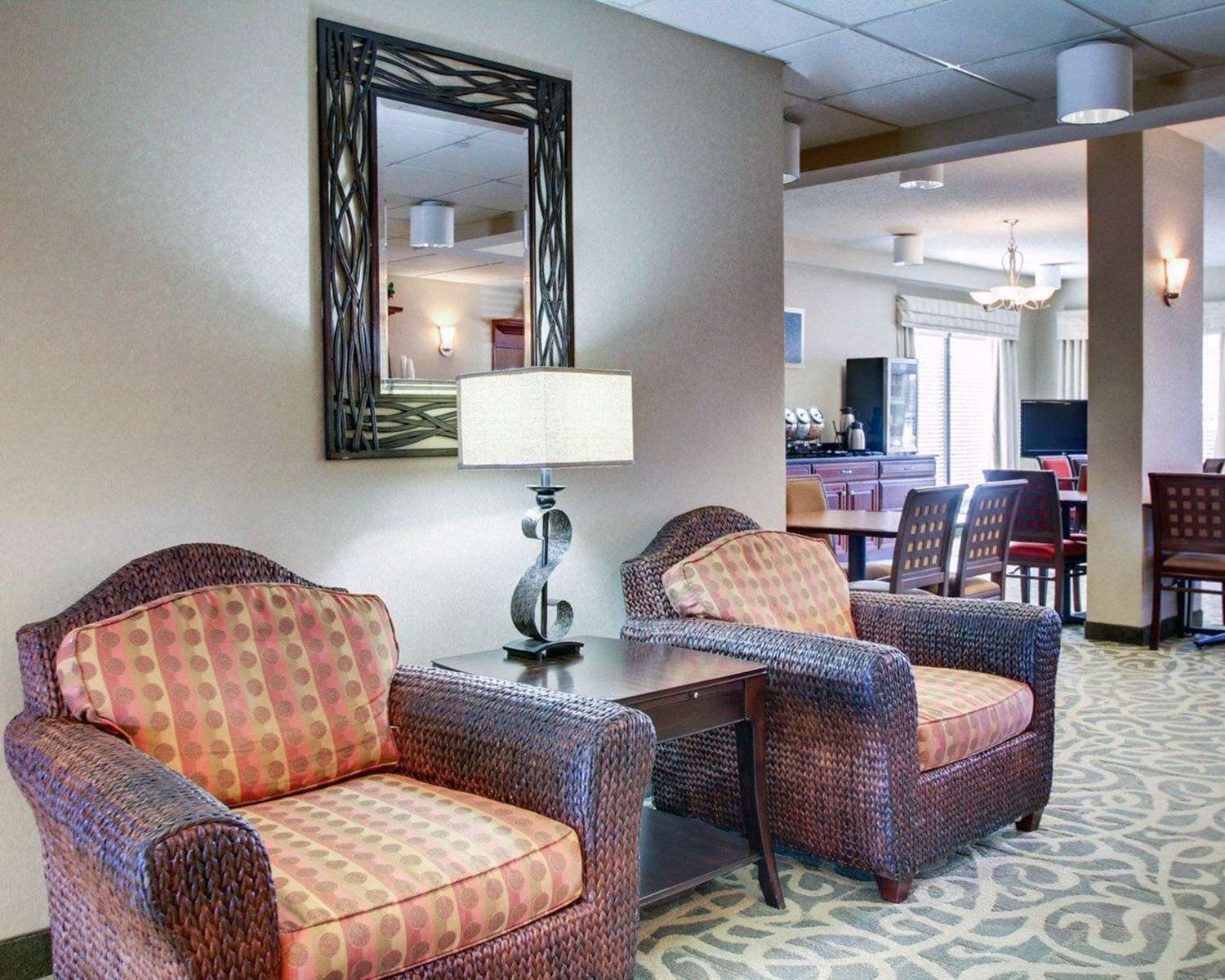 Comfort Inn & Suites Moss Point Pascagoula 27/40