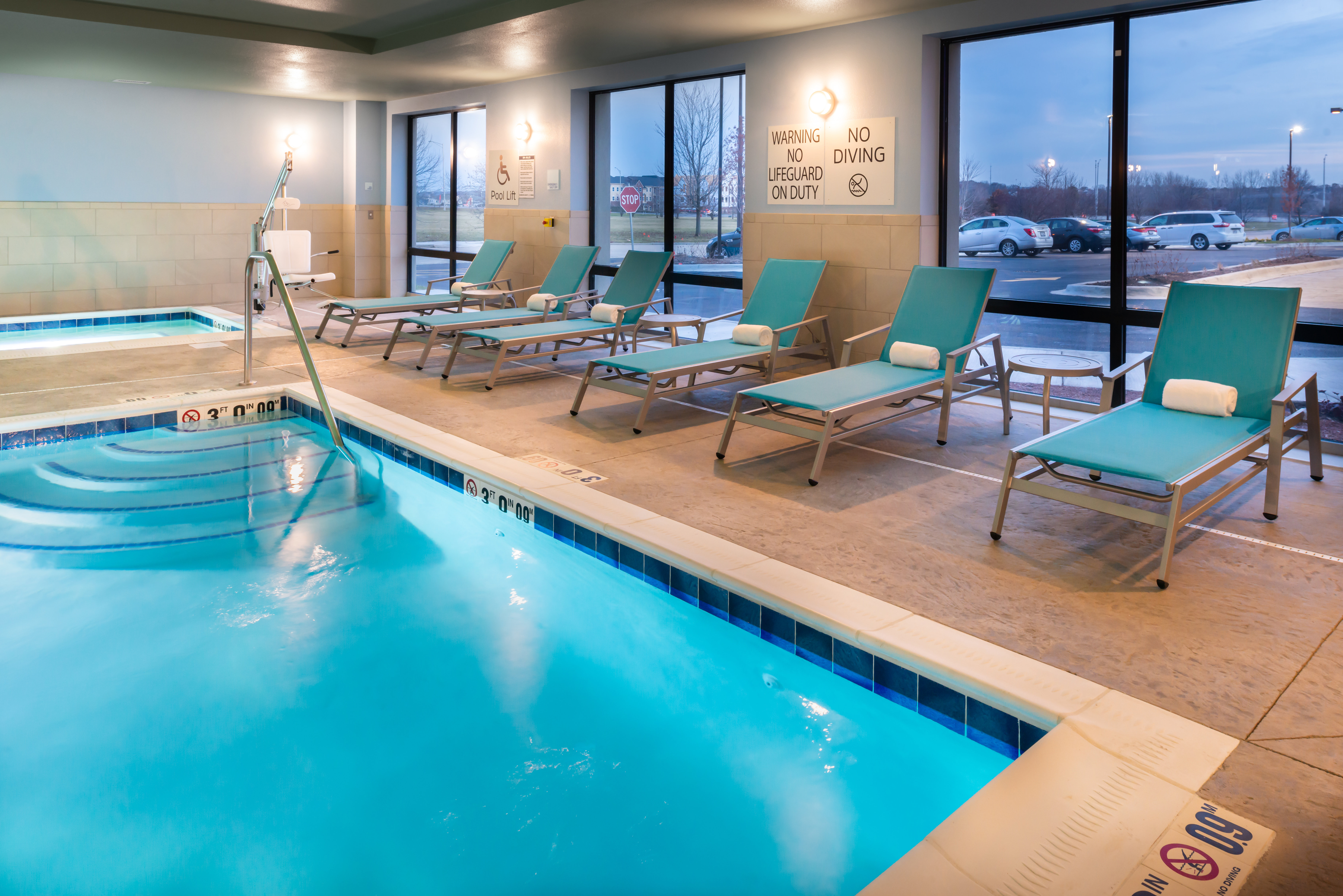 Holiday Inn Express & Suites Romeoville - Joliet North 34/68