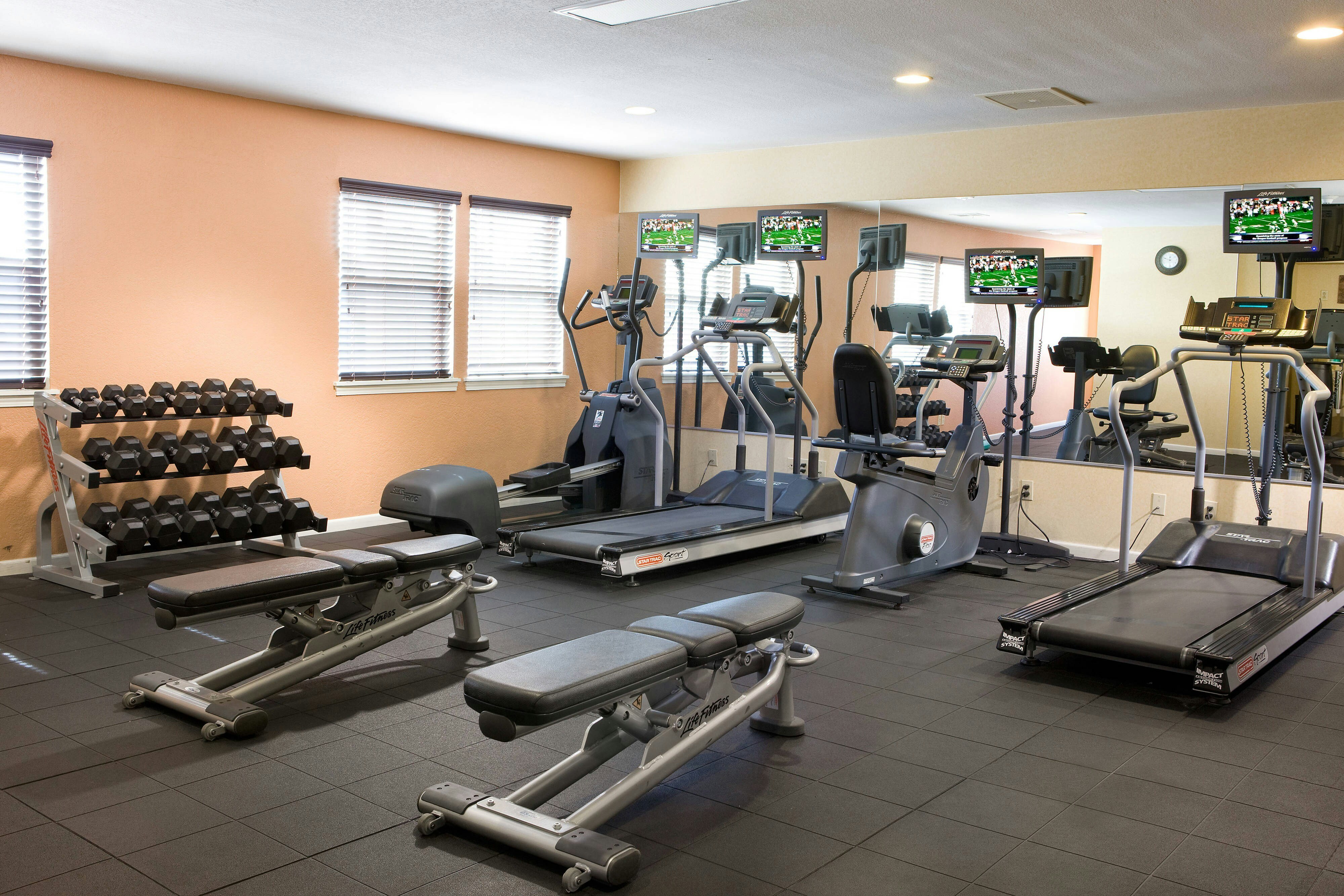 Residence Inn By Marriott Long Beach 4/17