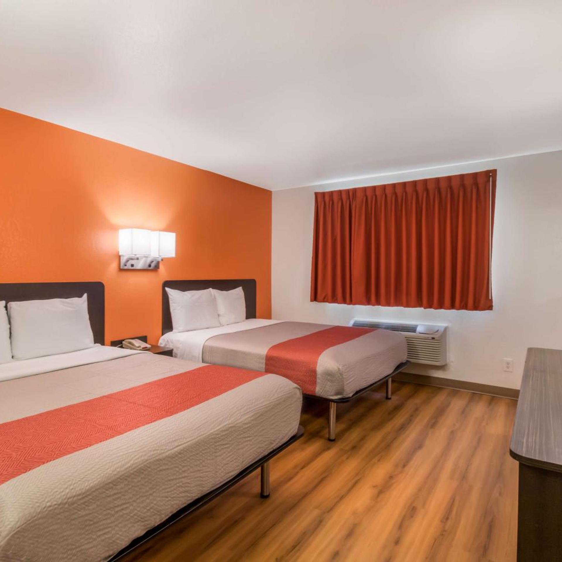 ROOM, 2 QUEEN BEDS