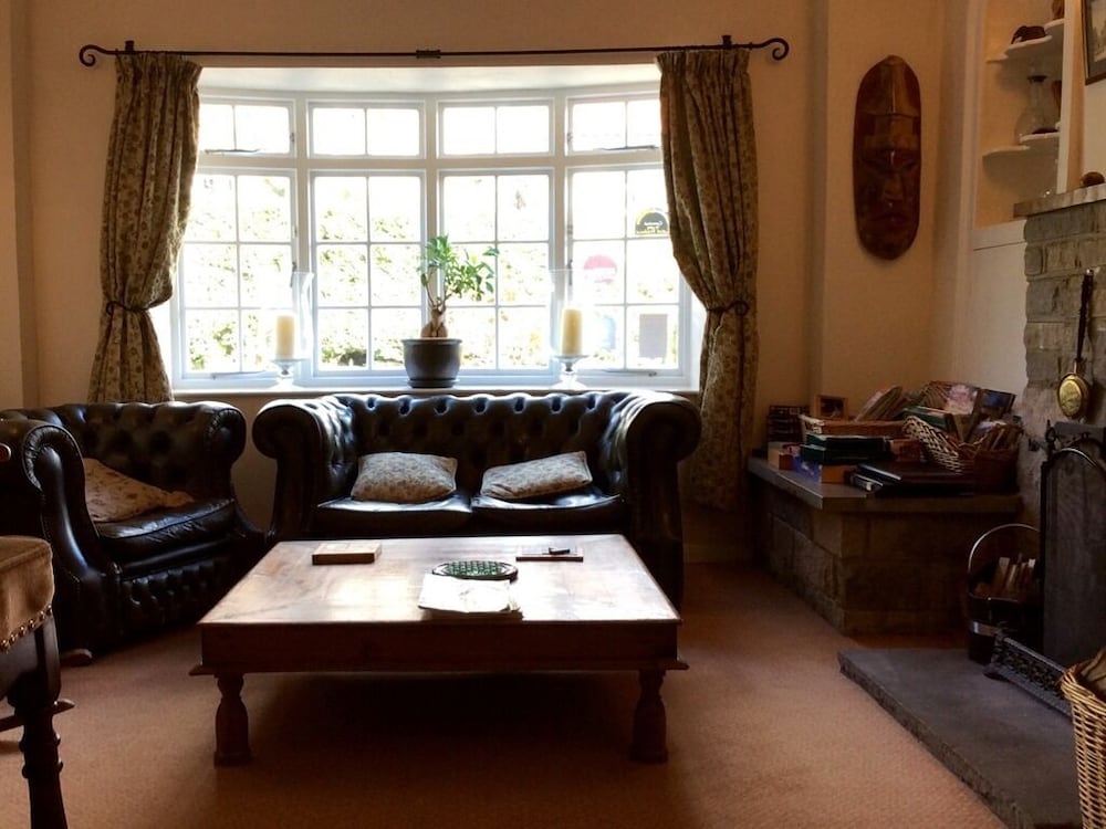 Plumpton Court 37/57