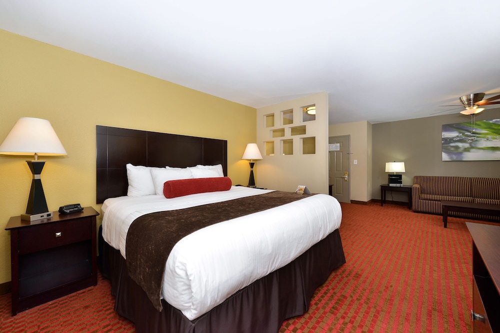Quality Suites Nashville Airport 16/50