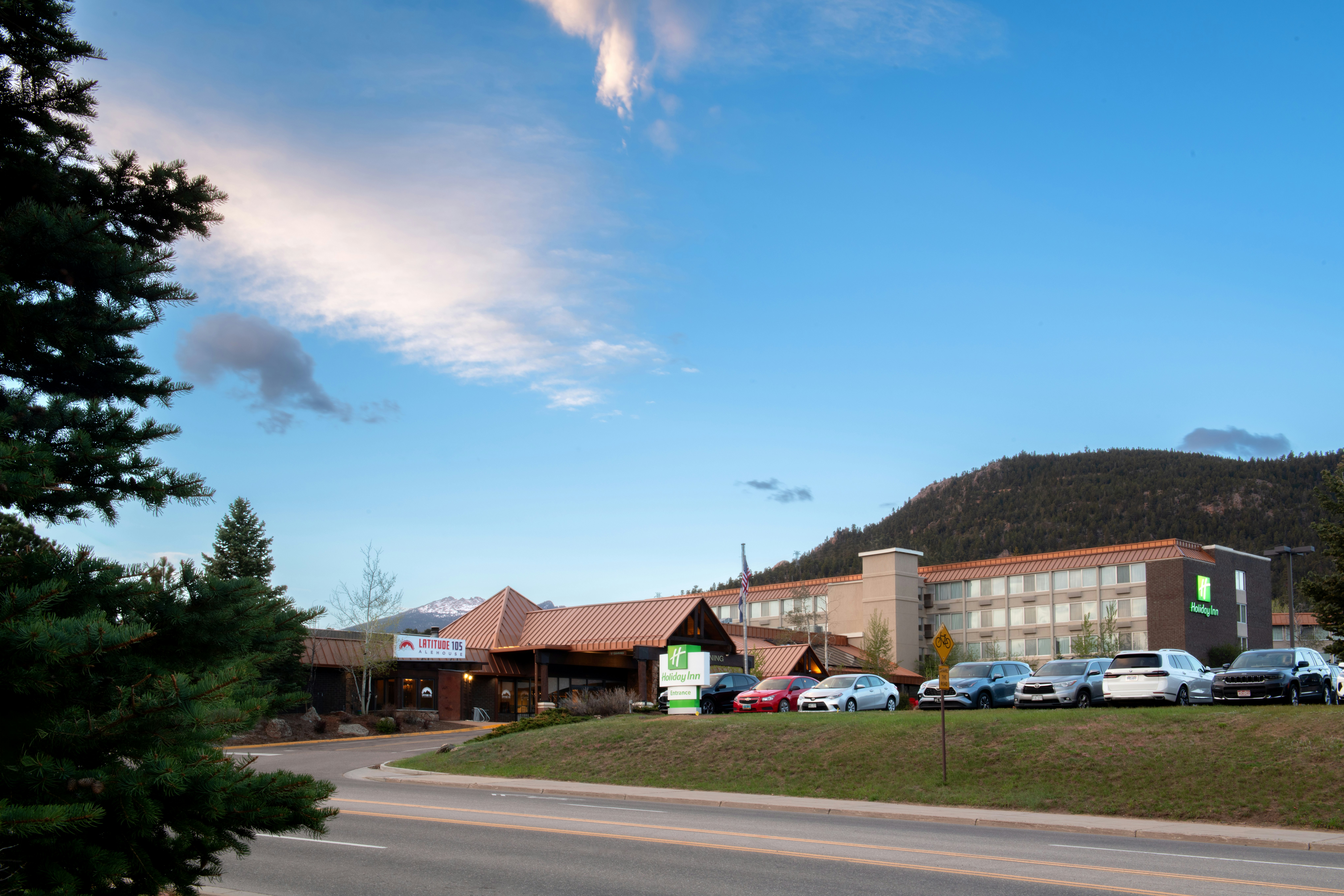 Holiday Inn Estes Park 78/84