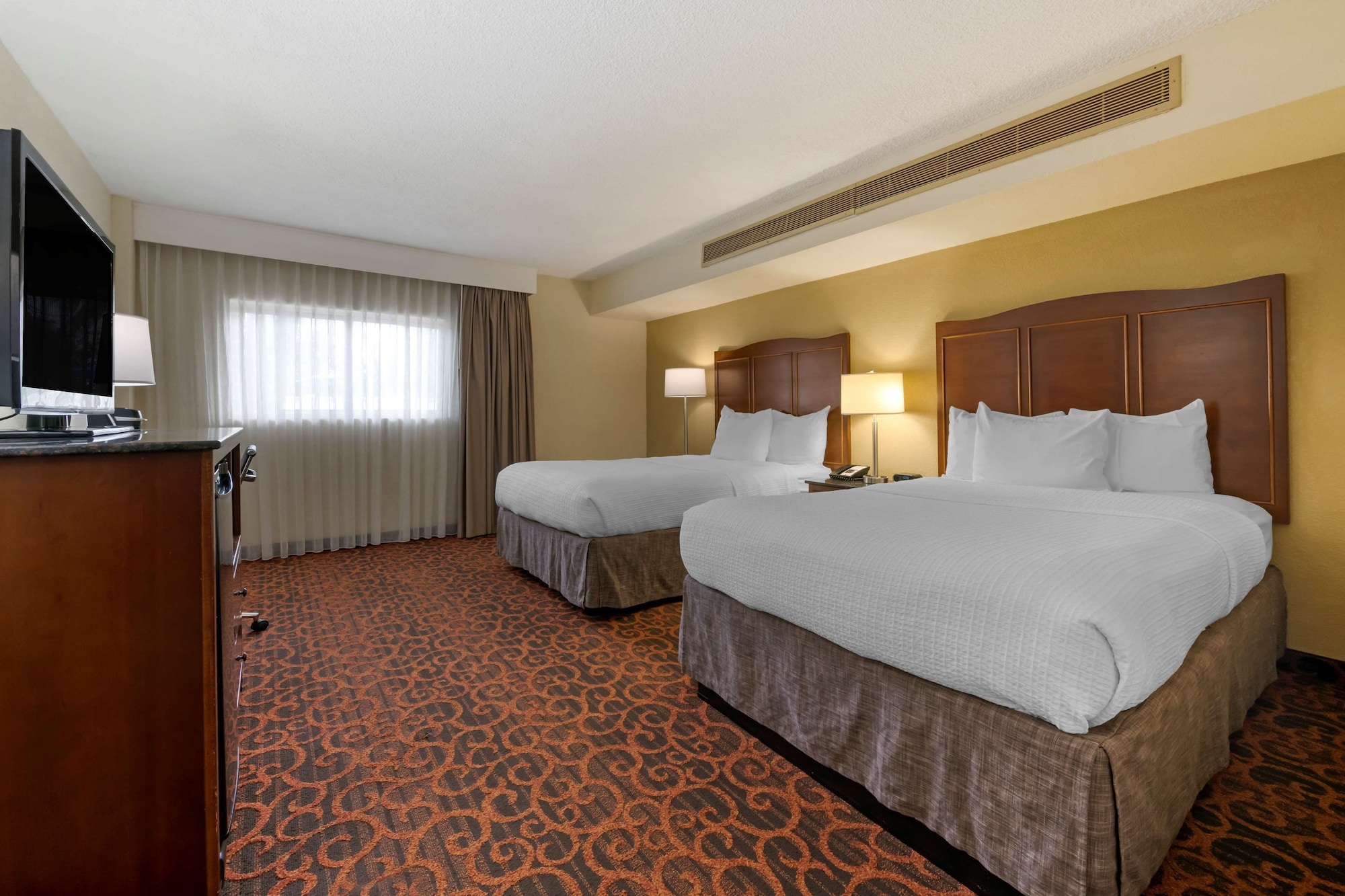 Standard, 2 Double Beds, Accessible