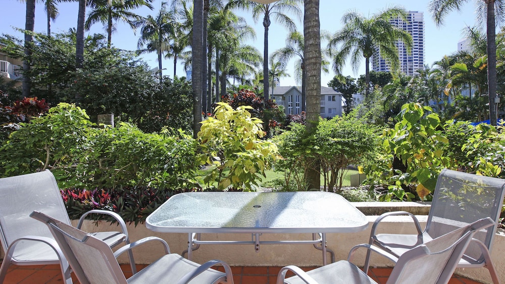 Mari Court Resort 28/72