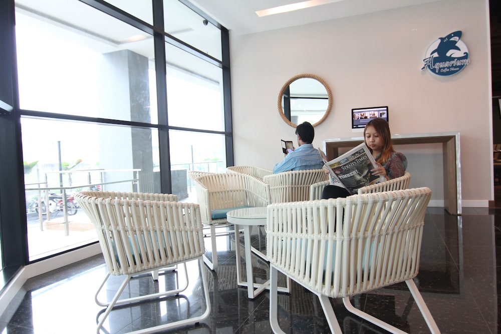 Nexus Regency Suites & Hotel 65/69