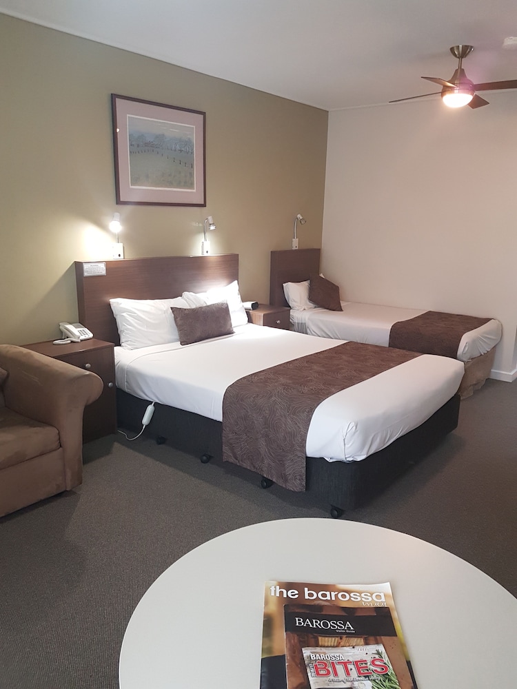 Vine Inn Barossa 11/53