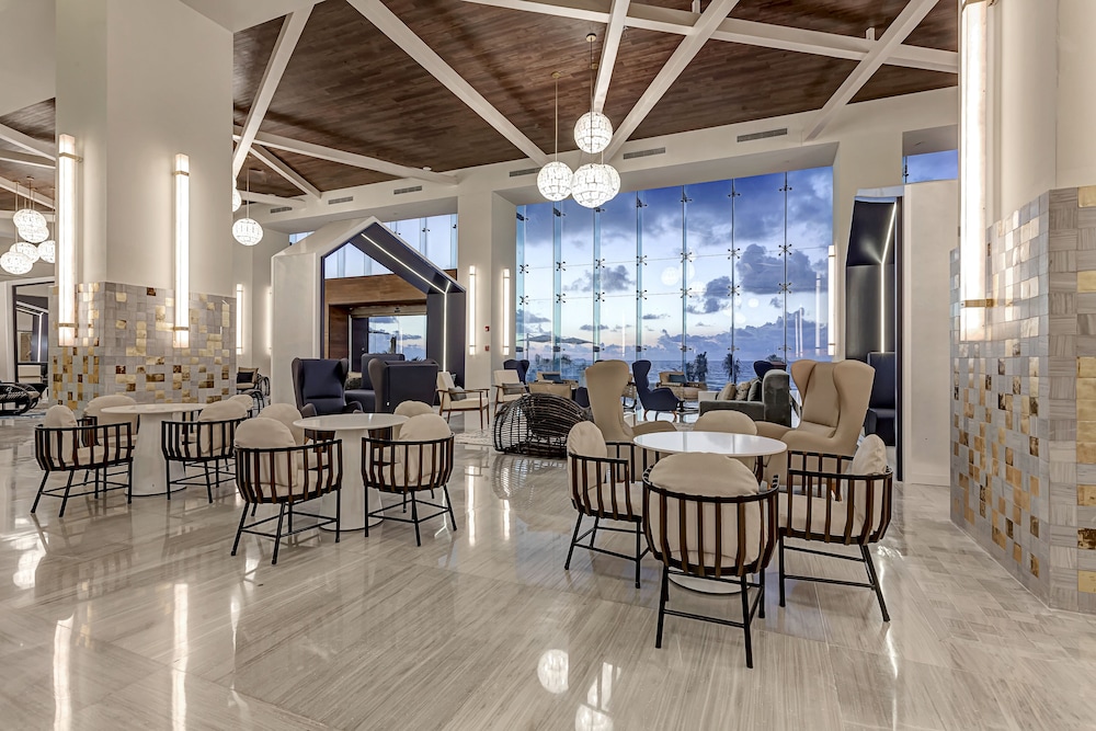 Royalton CHIC Cancun, An Autograph Collection (ex Royalton Cancun) 53/71