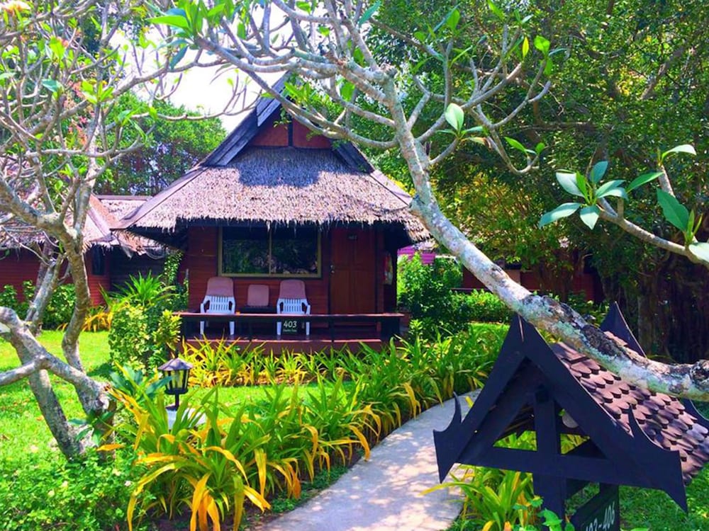 SUNSET VILLAGE BEACH RESORT 43/50