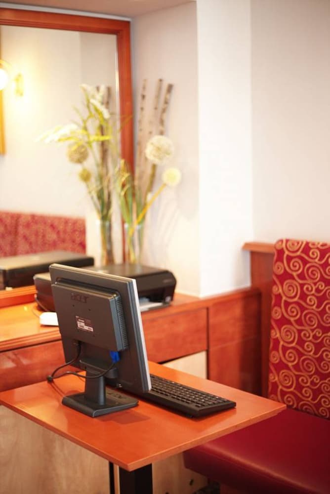 HOTEL DREI KRONEN VIENNA CITY 66/74