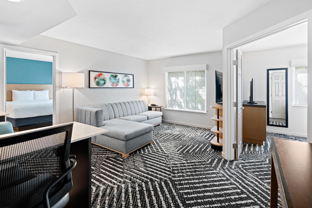جناح ديلوكس بغرفتي نوم، Hyatt House Boston/Burlington 5/7