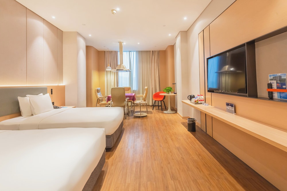 Xtra Space, Standard, Twin Beds, City View