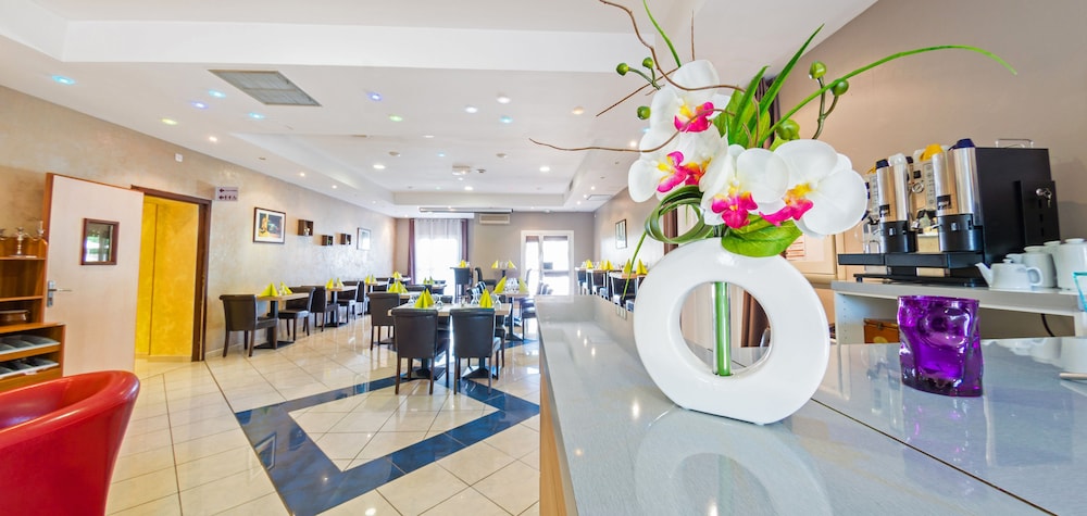 Ariane Hotel 5/40