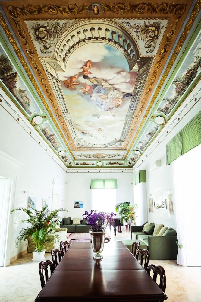 Hotel Napoli Mia 60/65