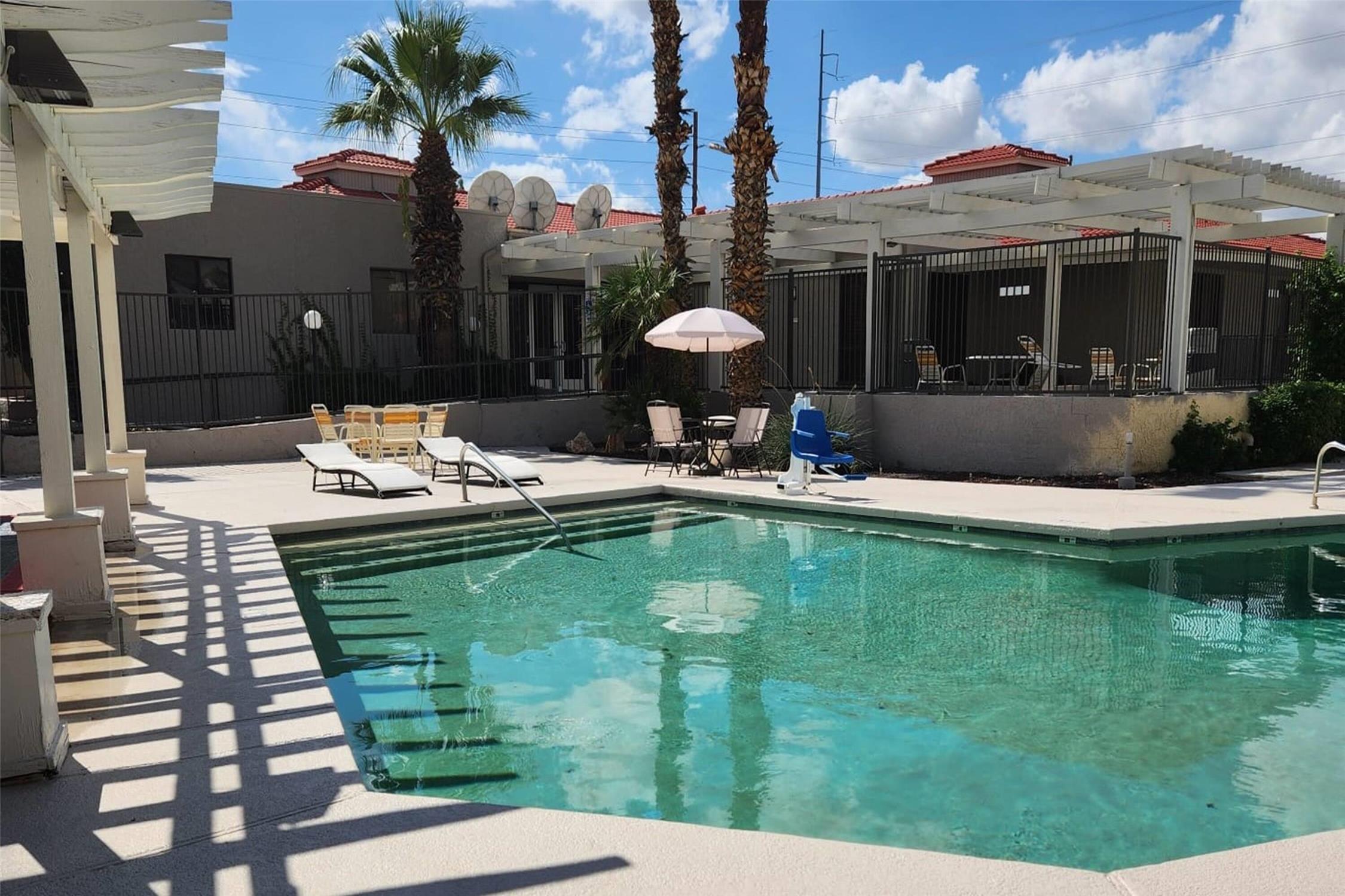 Travelodge by Wyndham Phoenix North 22/25