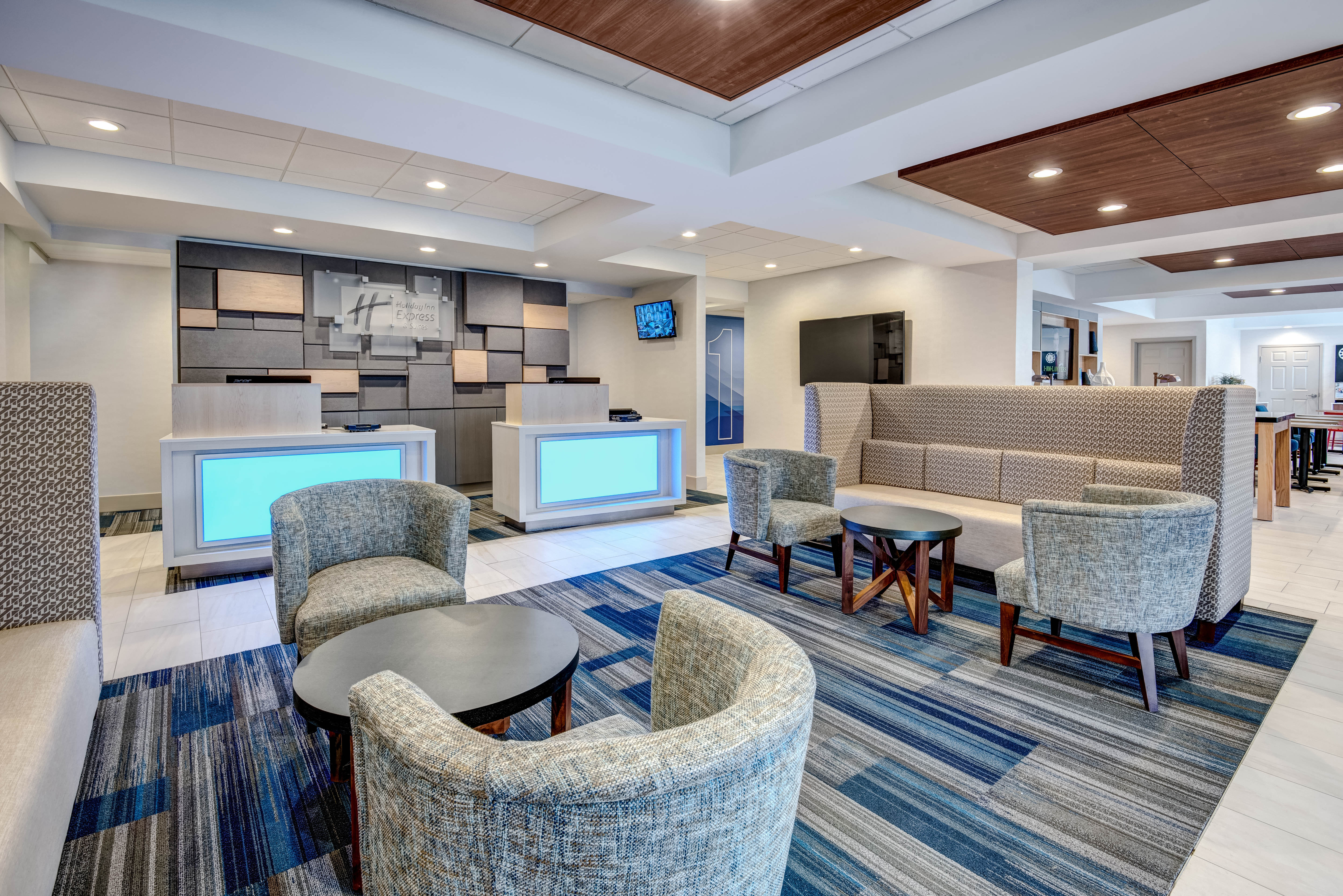 Holiday Inn Express Woodbridge 52/64