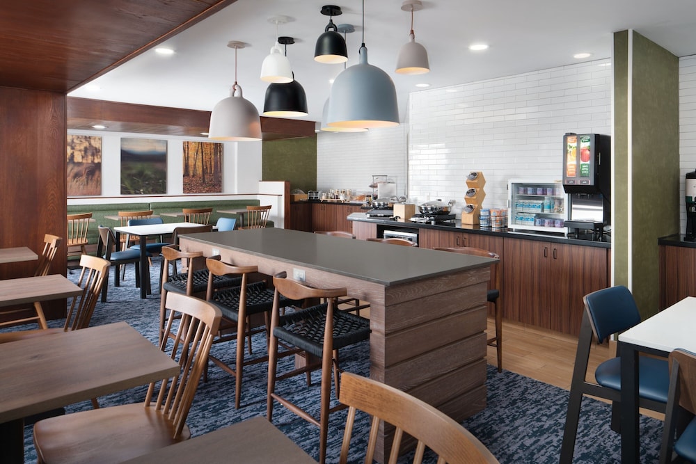 Fairfield Inn And Suites Jacksonville 28/47
