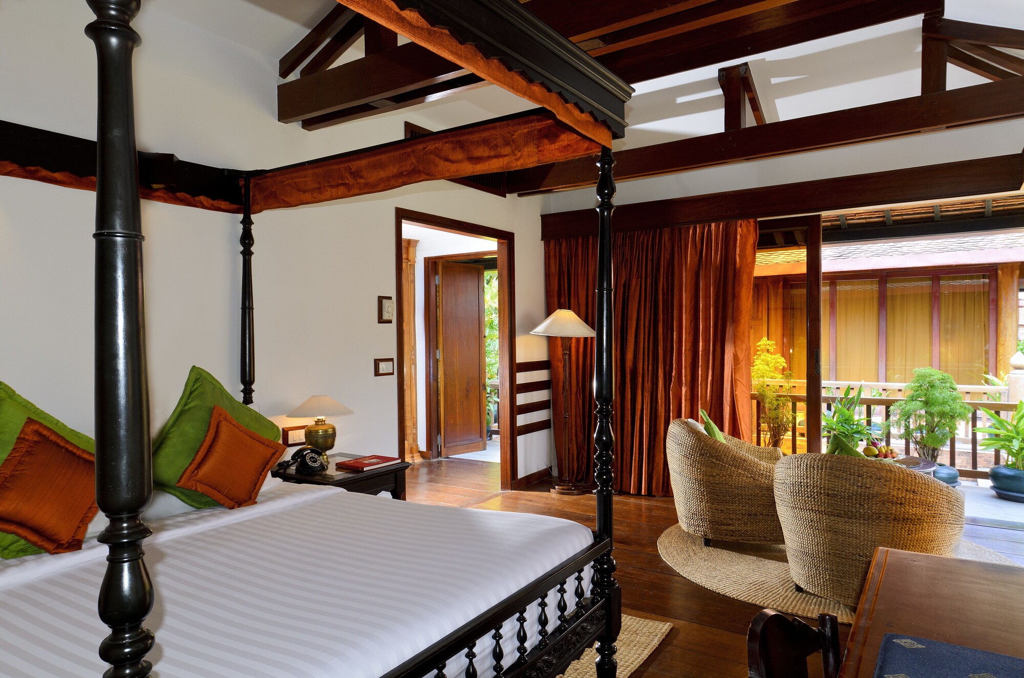 ROOM, DOUBLE BED, WATER VIEW