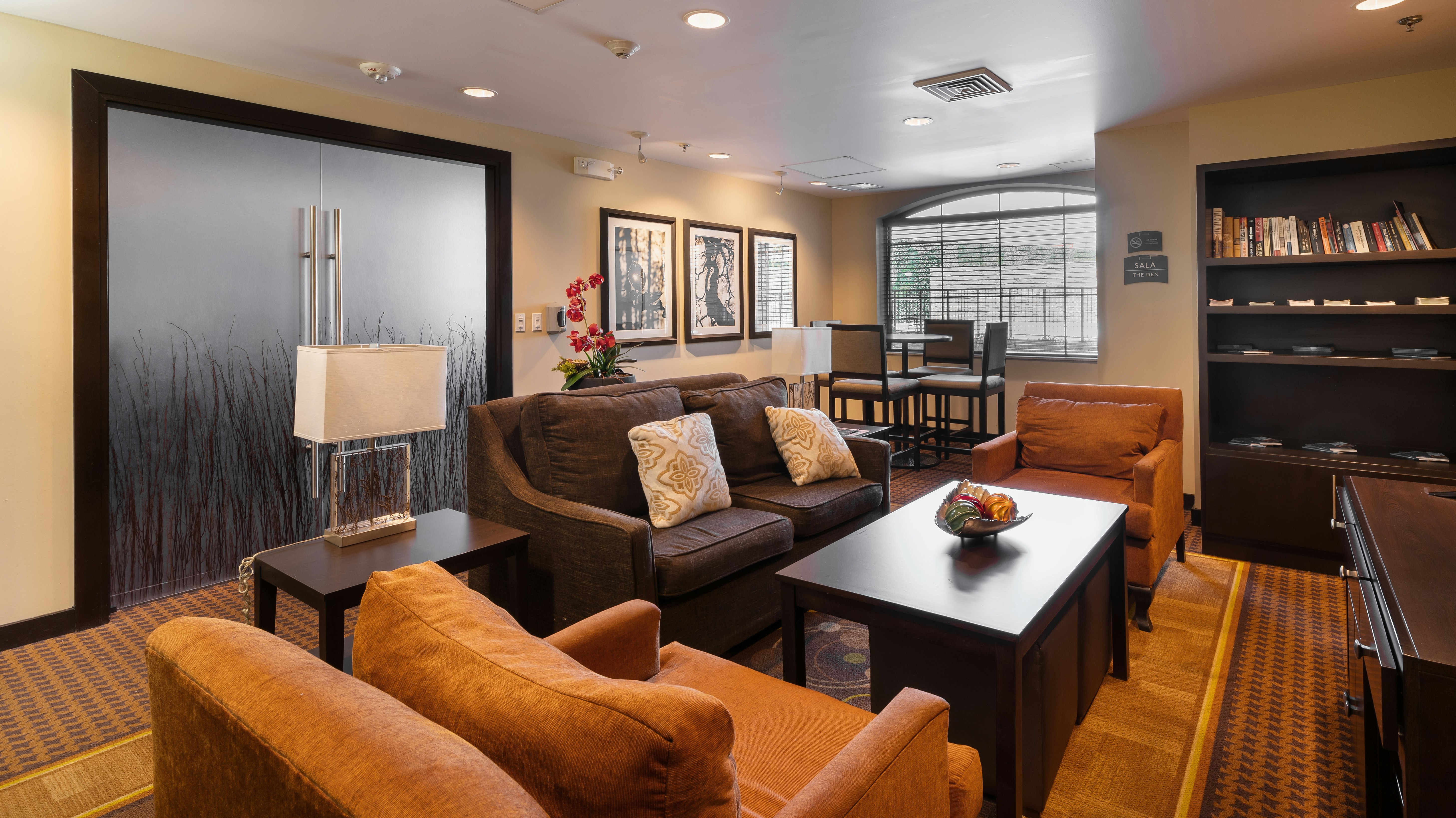 Staybridge Suites CHIHUAHUA 45/73