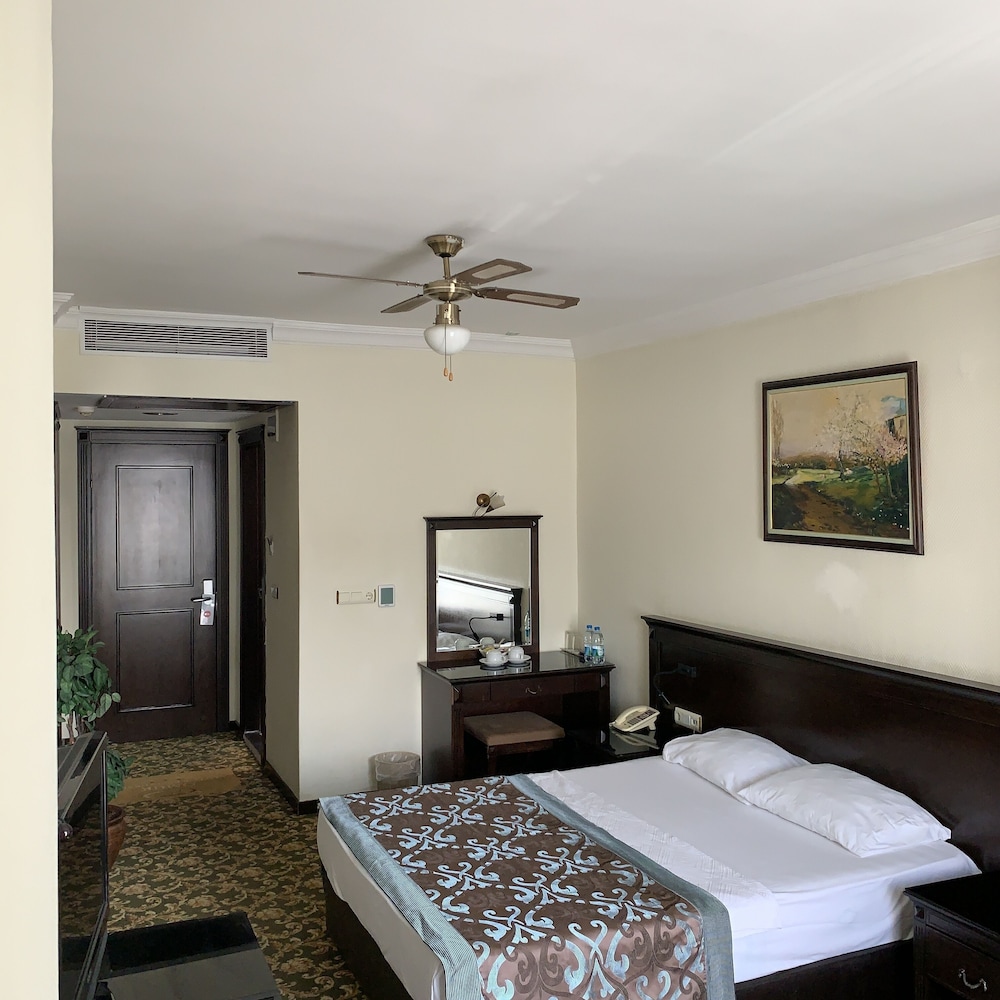 Omur Hotel 14/50