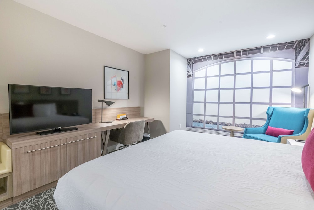 Hilton Garden Inn Wichita Downtown Ks 16/26
