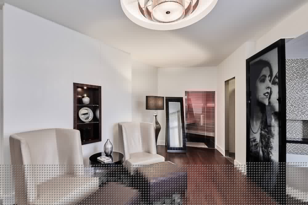 Roomers Berlin, Autograph Collection 30/42