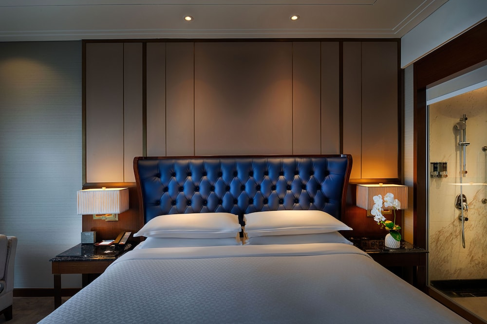 Four Points By Sheraton Danang 7/24