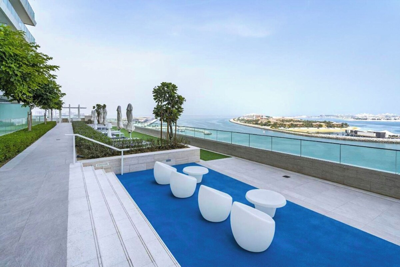 2BR Full panoramic Sea View and Beach Access 18/24