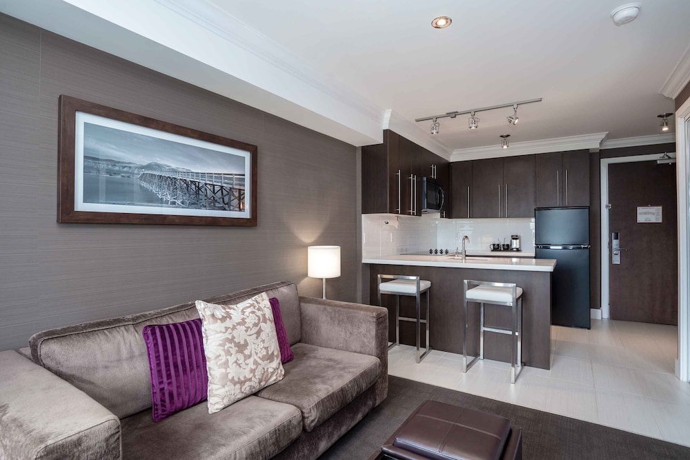 Sandman Signature Kamloops Hotel 34/54