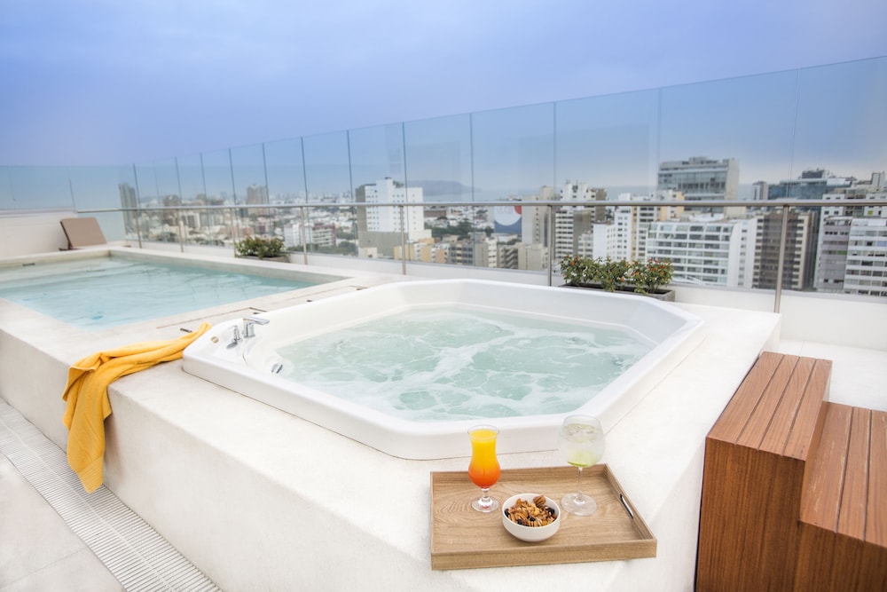 Dazzler By Wyndham Lima San Isidro 22/22
