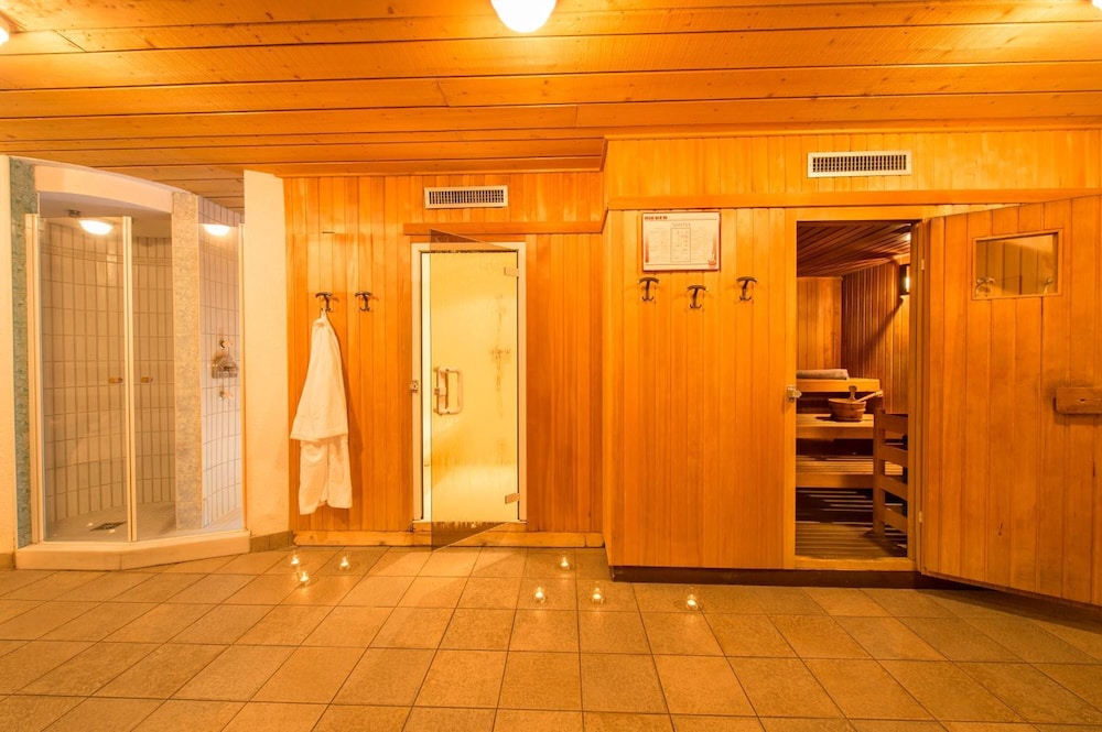 Glacier Hotel Grawand 24/62
