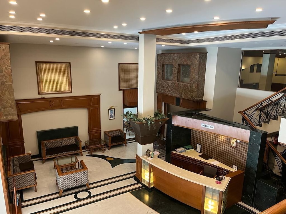HOTEL RESIDENCY 32/47