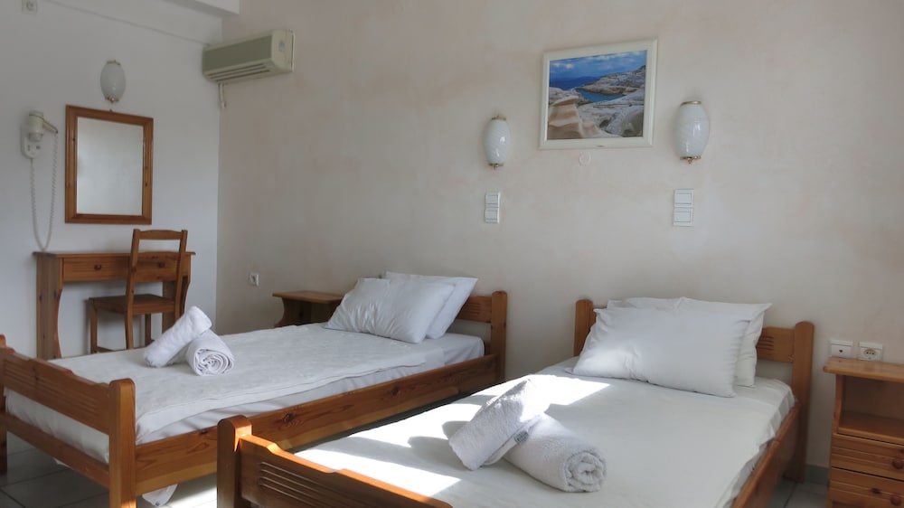 Lagada Beach Hotel 15/65