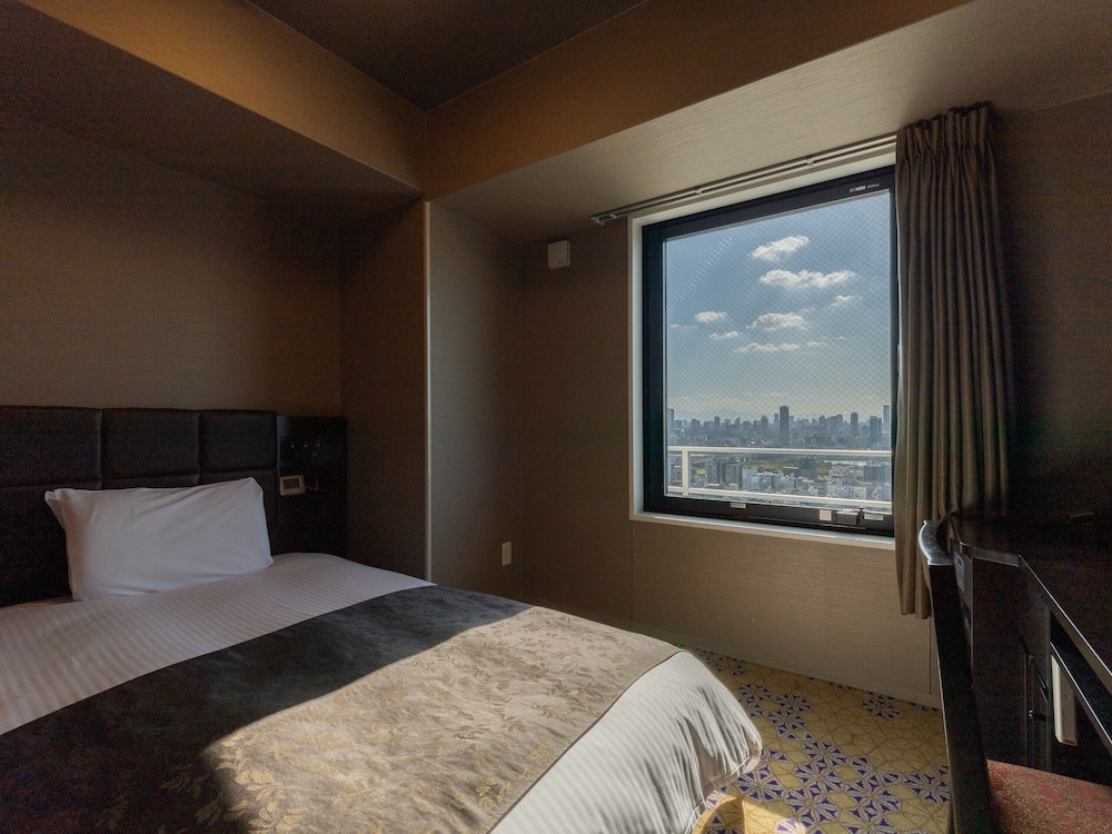 ROOM, SINGLE, HIGH FLOOR